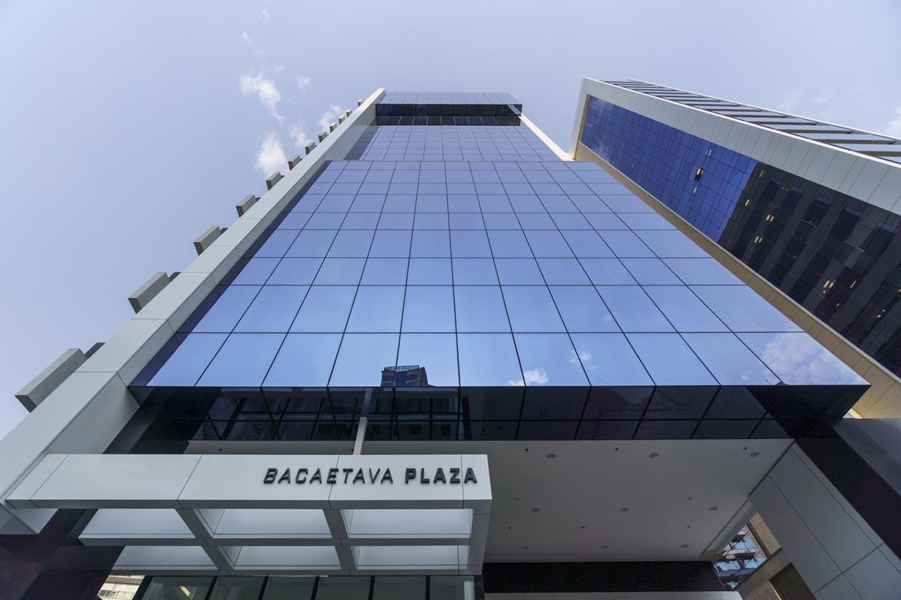 Bacaetava Plaza